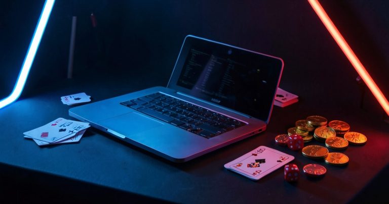 Torneios de poker no Bizzo Casino: como participar